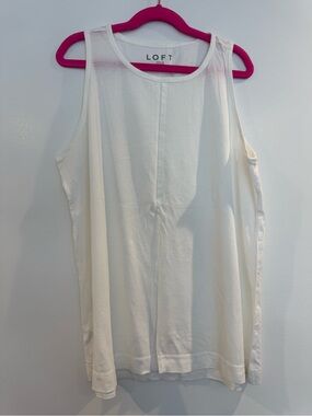 LOFT White Sleeveless Tank Top